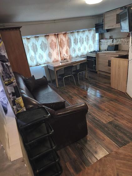 Casă cu 2 camere cu Teren 60 Mp în Lumina