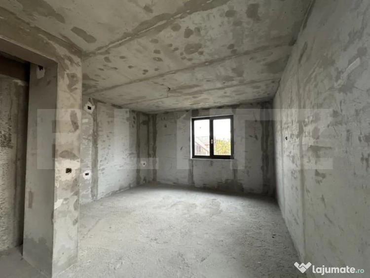 Casă cu 2 camere cu Teren 800 Mp în Șișești