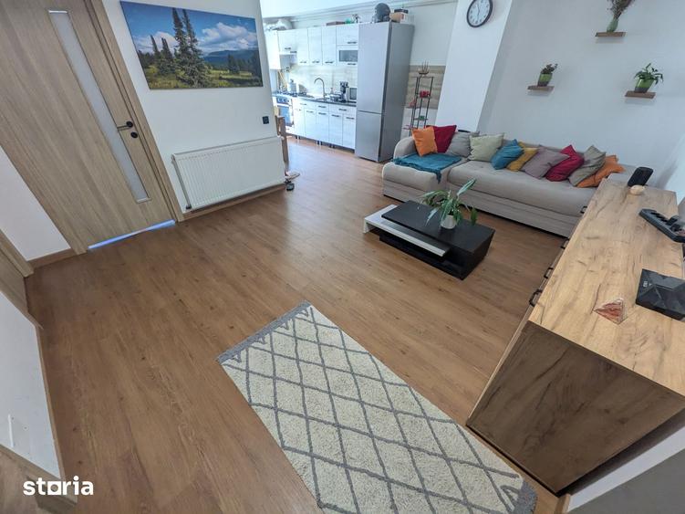 Apartament cu 3 camere în Florești