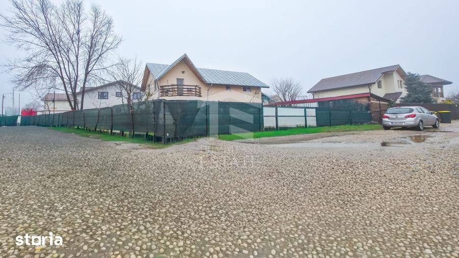 Teren de 1018 mp, în Domnești