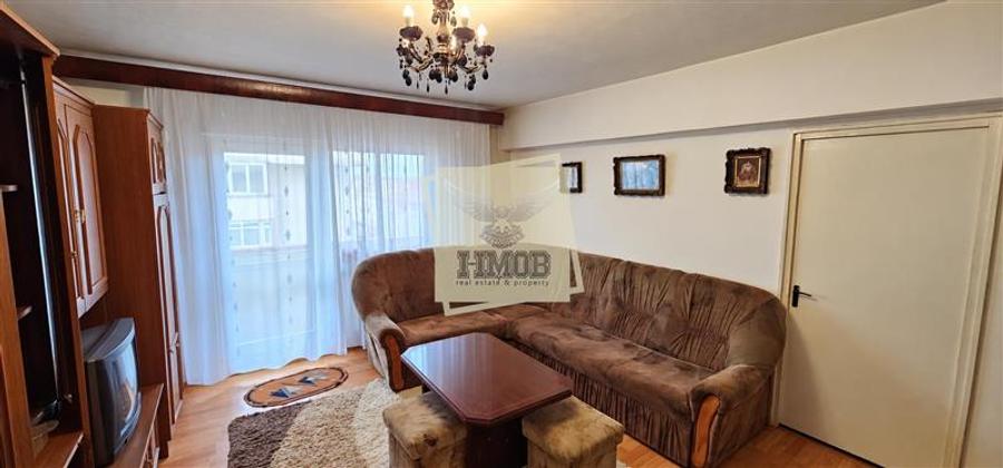 Apartament cu 4 camere decomandat, mobilat în Turnișor