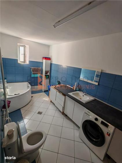 Casă cu 4 camere semidecomandat în Băceni