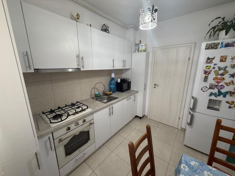 Apartament cu 2 camere decomandat, mobilat în Dobroești