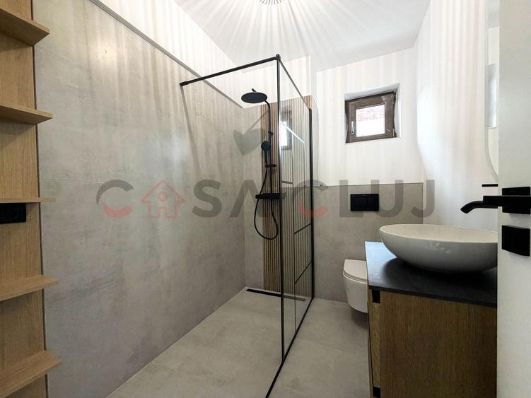 Apartament cu 3 camere semidecomandat în Borhanci