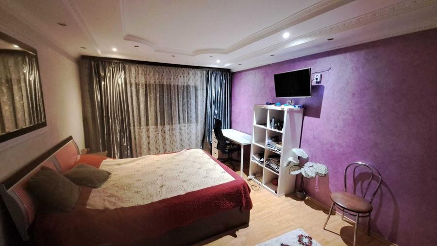 Apartament cu 2 camere decomandat în Exterior Vest