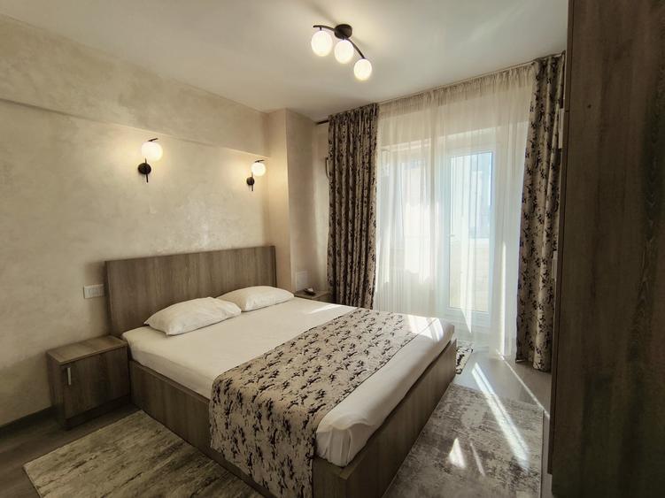 Apartament cu 3 camere, mobilat în Faleza Nord