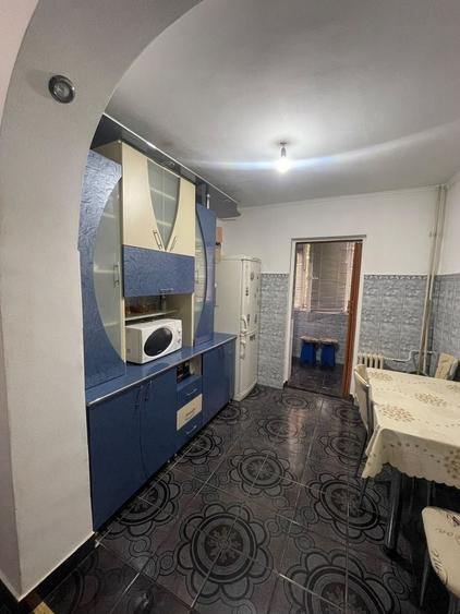 Inchiriez Apartament cu 2 camere decomandat - 6