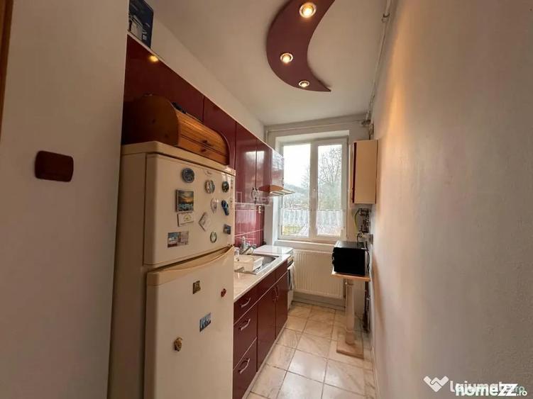 Apartament cu 2 camere decomandat în Marginea