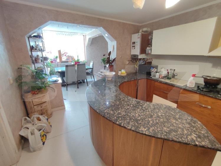 Casă individuală cu 5 camere cu Teren 970 Mp în Rădăuți