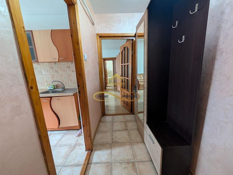 Apartament cu 2 camere semidecomandat în Mioriței