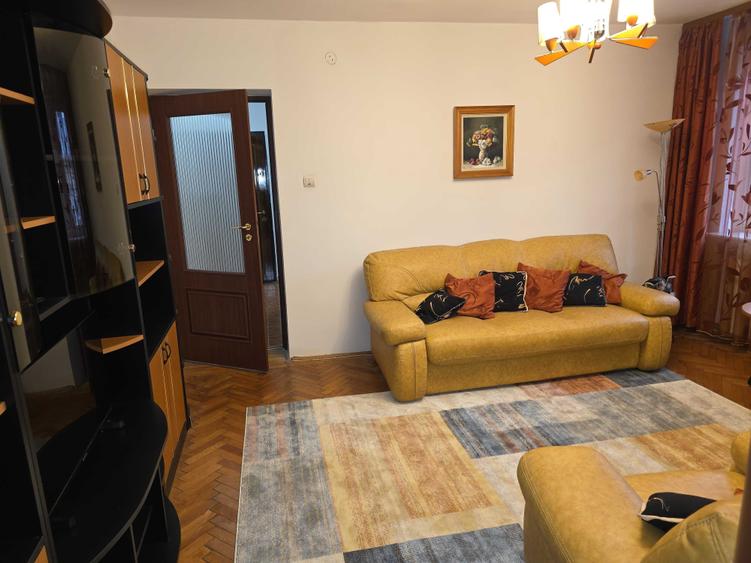Apartament cu 2 camere semidecomandat în Ultracentral