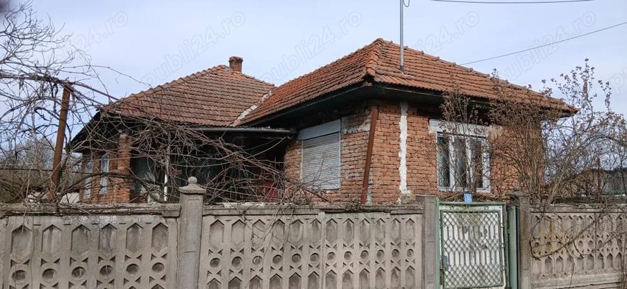 Casă cu 3 camere cu Teren 3222 Mp în Bretea Mureșană