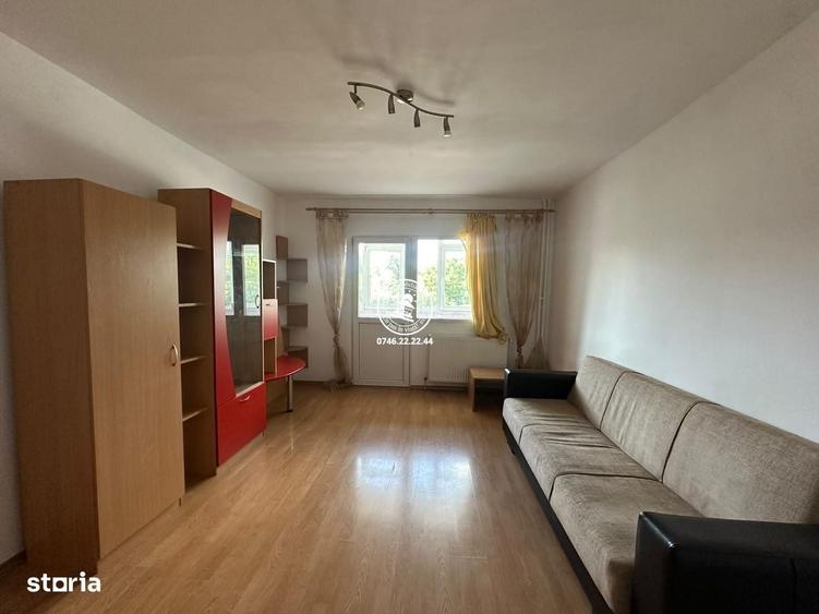 Apartament cu 2 camere decomandat în Gară