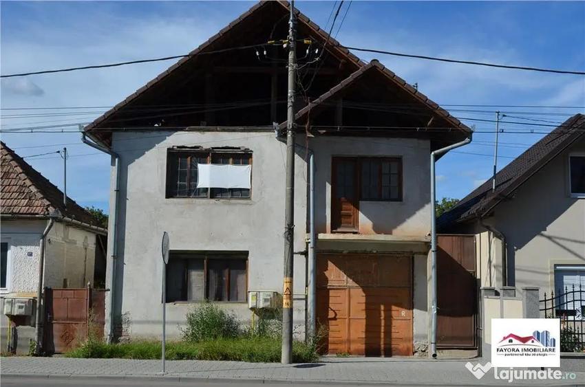 Casă cu 6 camere cu Teren 550 Mp în Târnăveni