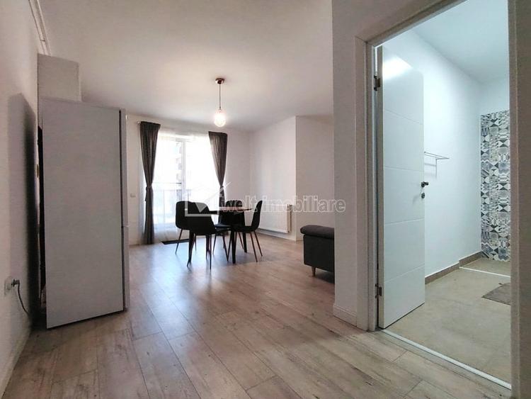 Apartament cu 3 camere decomandat în Chinteni