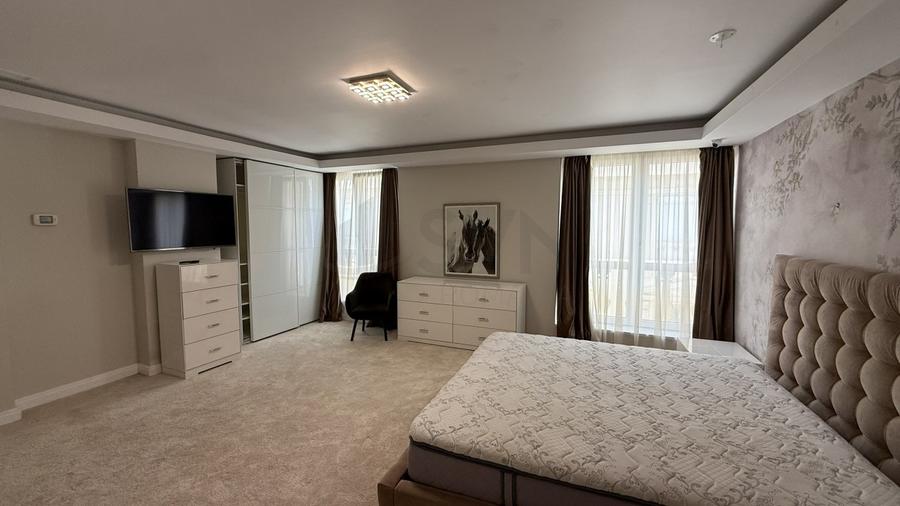 Apartament cu 5 camere decomandat, mobilat în Herăstrău