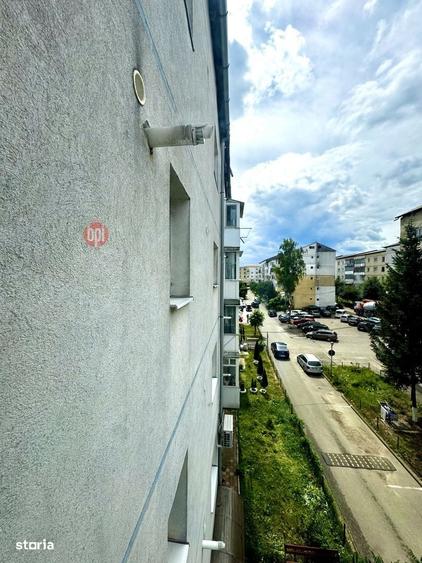 Apartament cu 3 camere semidecomandat în Fălticeni