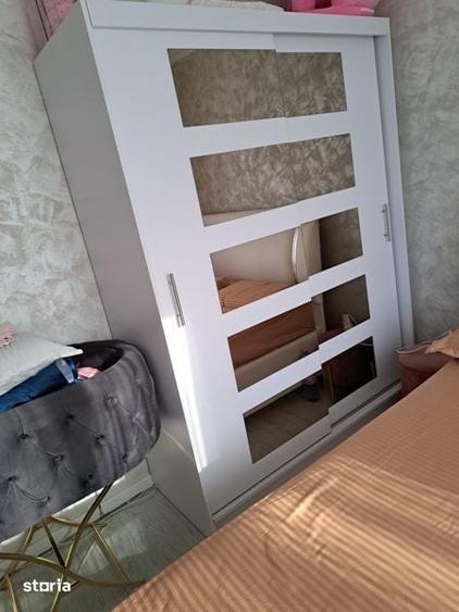 Apartament cu 4 camere decomandat în Seaca