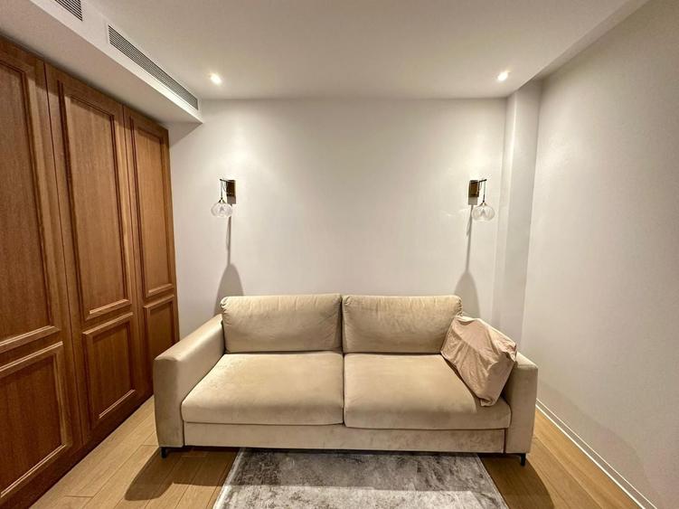 Apartament cu 4 camere decomandat, mobilat în Aviatorilor