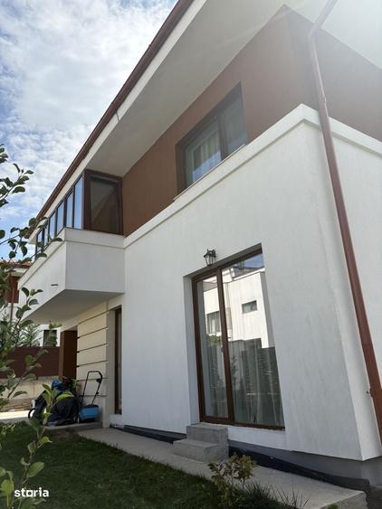Casă cu 4 camere în Florești