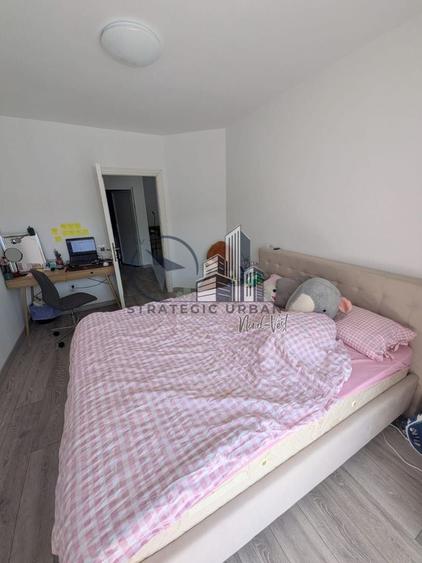 Apartament cu 2 camere semidecomandat, mobilat în Florești
