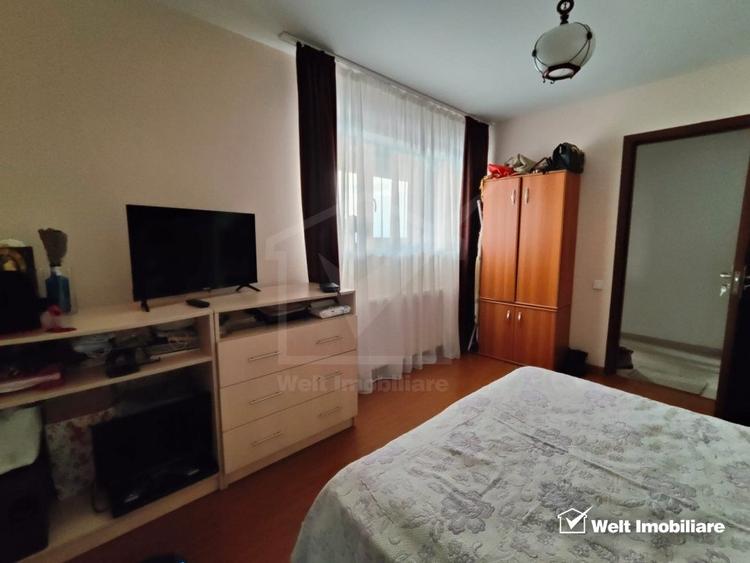 Casă individuală cu 5 camere cu Canalizare în Iris