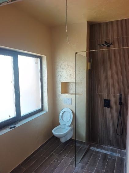 Duplex cu 4 camere cu Canalizare în Giroc