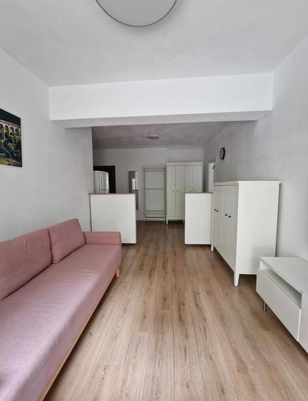 Apartament cu 2 camere semidecomandat în Păcii