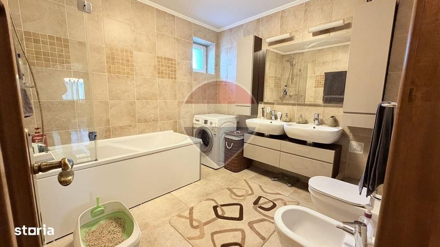 Apartament cu 3 camere în Buzaului