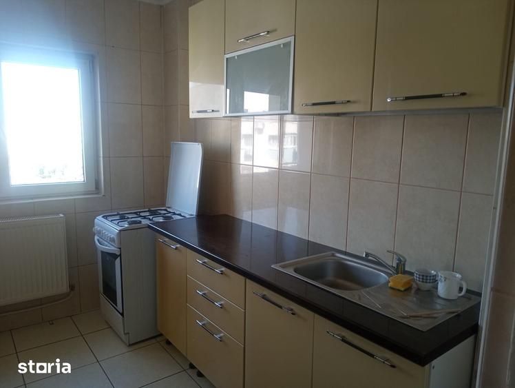 Apartament cu 2 camere semidecomandat, mobilat în Berceni