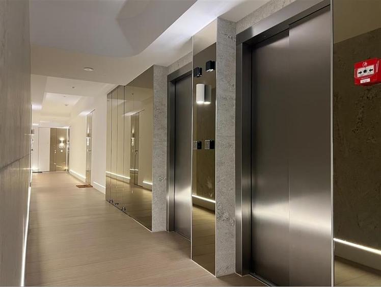 Apartament cu 3 camere decomandat în Iancu Nicolae