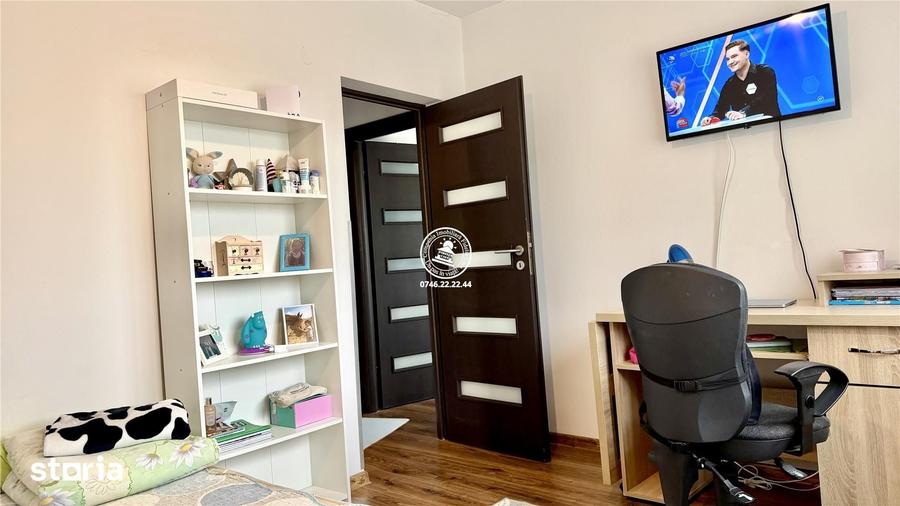 Casă cu 3 camere decomandat cu Teren 473 Mp în Aroneanu