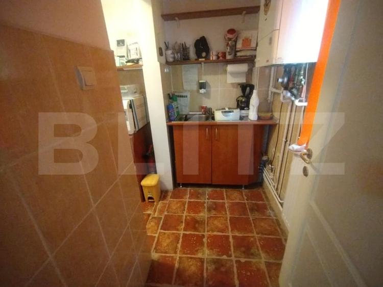 Apartament cu 3 camere semidecomandat în Decebal — fotografia 3