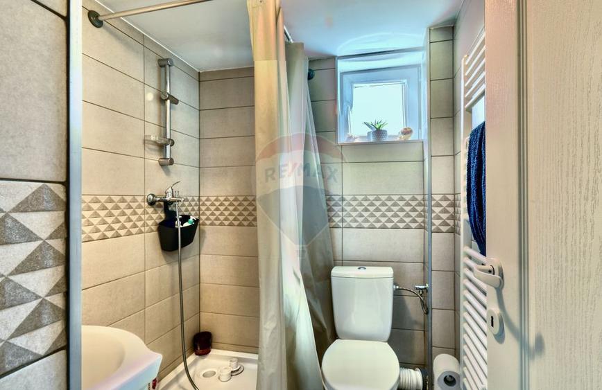 Casă cu 3 camere cu Teren 2237 Mp în Poiana Horea