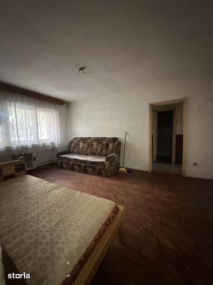 Apartament cu 2 camere semidecomandat în Micro 16