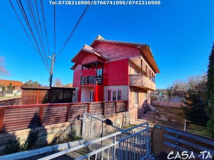 Casă individuală cu 5 camere cu Canalizare în Nord