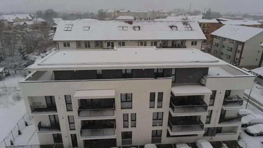 Apartament cu 4 camere decomandat în Șelimbăr
