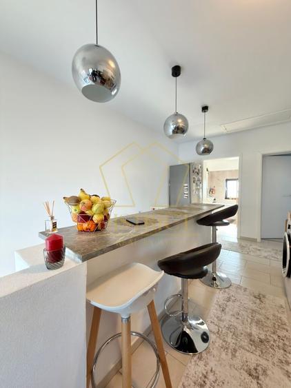 Apartament cu 2 camere semidecomandat, mobilat în Giroc