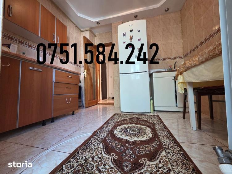 Apartament 3 camere zona CEC BANK -Str. Babadag - 18