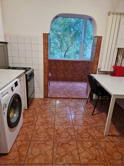 Apartament cu 2 camere decomandat în Aviației