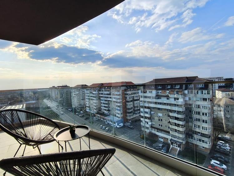 Apartament cu 3 camere decomandat, mobilat în Vest
