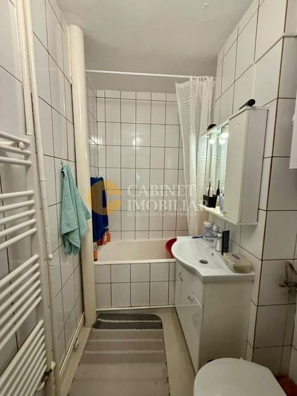 Apartament cu 3 camere decomandat, mobilat în Păcurari