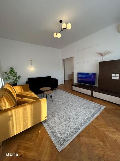 Apartament cu 4 camere decomandat, mobilat în Rahova