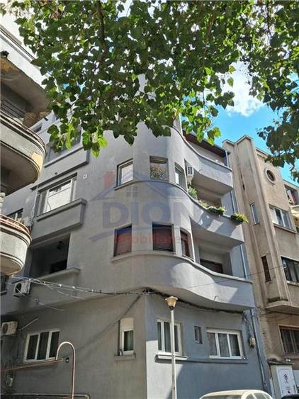 Apartament cu 2 camere semidecomandat, mobilat în Moșilor