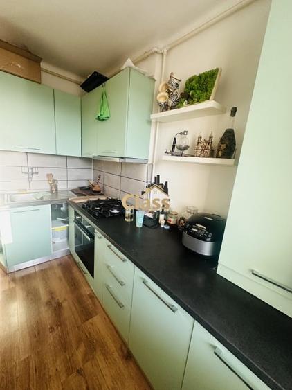 Apartament cu 2 camere semidecomandat, mobilat în Semicentral