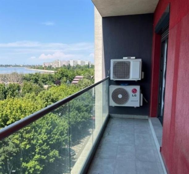 Apartament cu 2 camere decomandat în Crângași