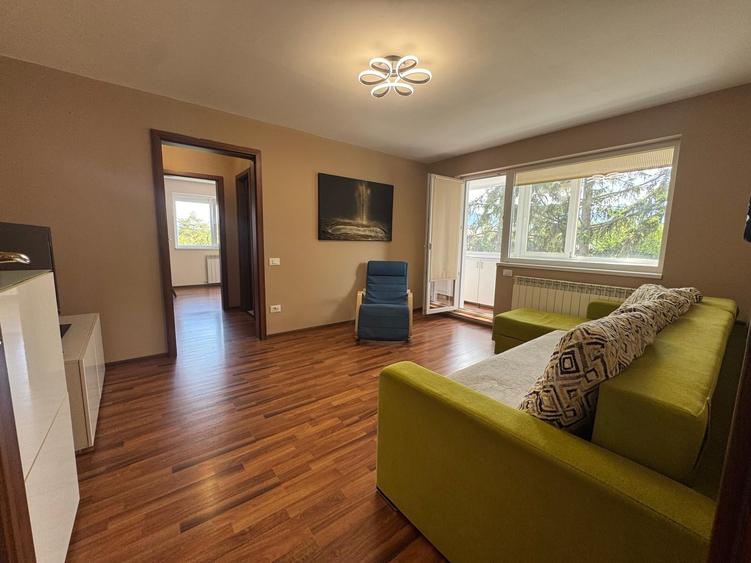 Apartament cu 3 camere, mobilat în Astra