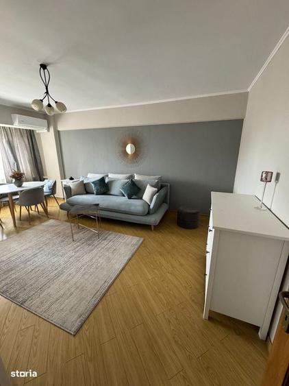 Apartament cu 3 camere decomandat în Ciupercenii Noi