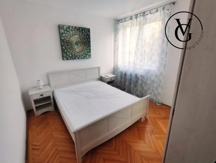 Apartament cu 3 camere decomandat în Dristor