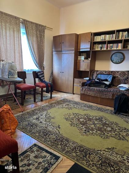 Casă cu 4 camere cu Teren 850 Mp în Central